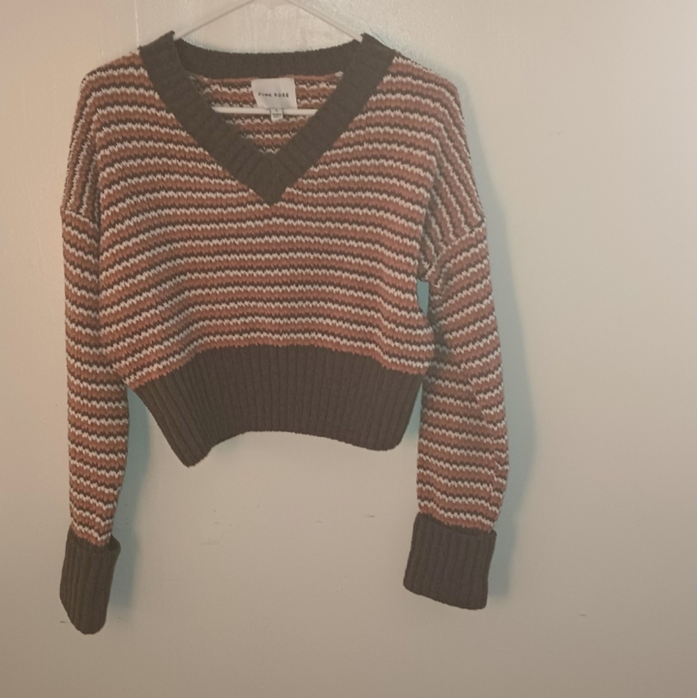 Pink rose sweater